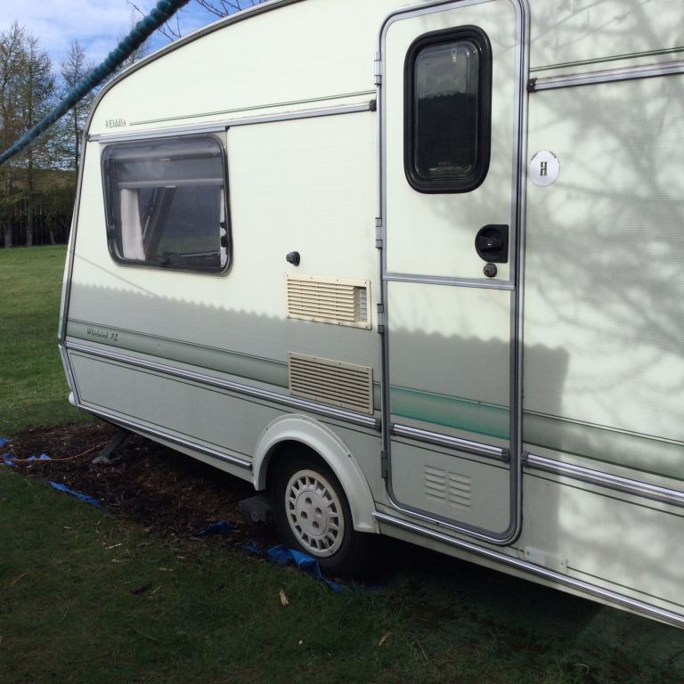2 berth caravan,  Whirlwind x L  Elddis