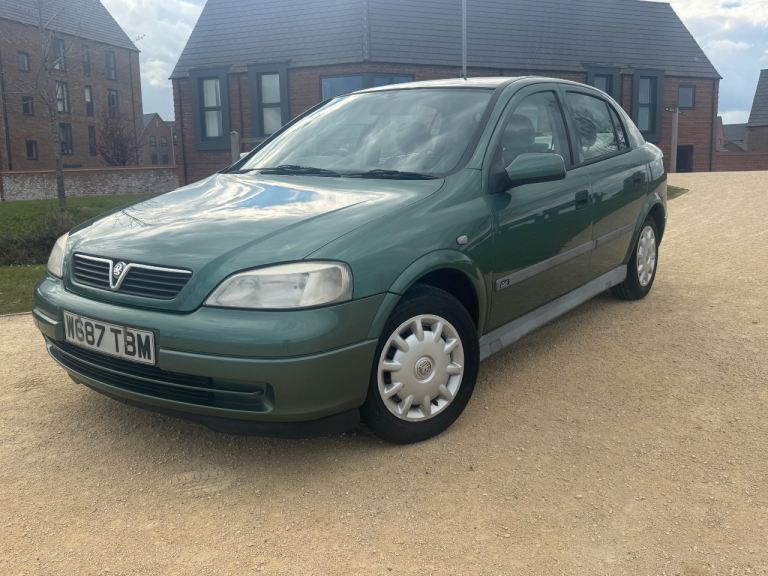 VAUXHALL ASTRA 1.6 CLUB (23000 1 OWNER)
