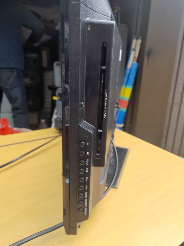 24'' LED TV Technika