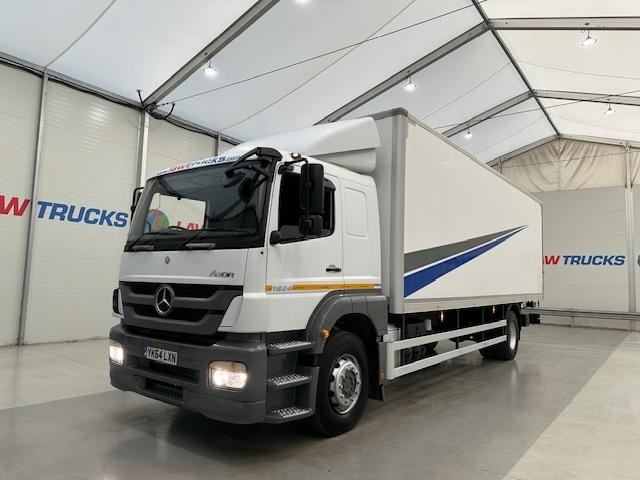 Mercedes-Benz Axor 1824 Sleeper Cab Box Van Manual