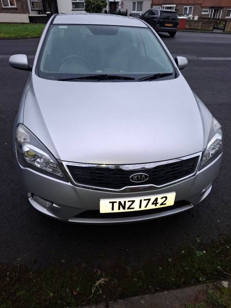 Kia, CEED, Hatchback, 2012, Manual, 1582 (cc), 5 doors. Full years MOT 