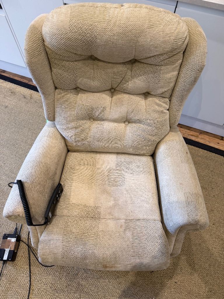 Working electric Riser Recliner chair