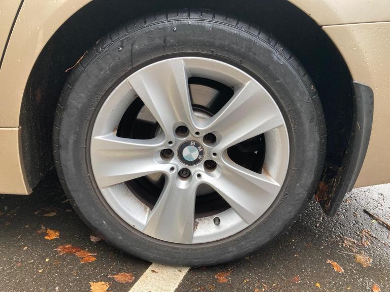 2011 BMW 5 Series 2.0 520d SE Touring Steptronic Euro 5 5dr ESTATE Diesel Automatic