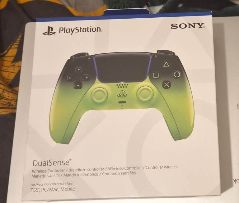 PS5 Official DualSense Controller Remix Green