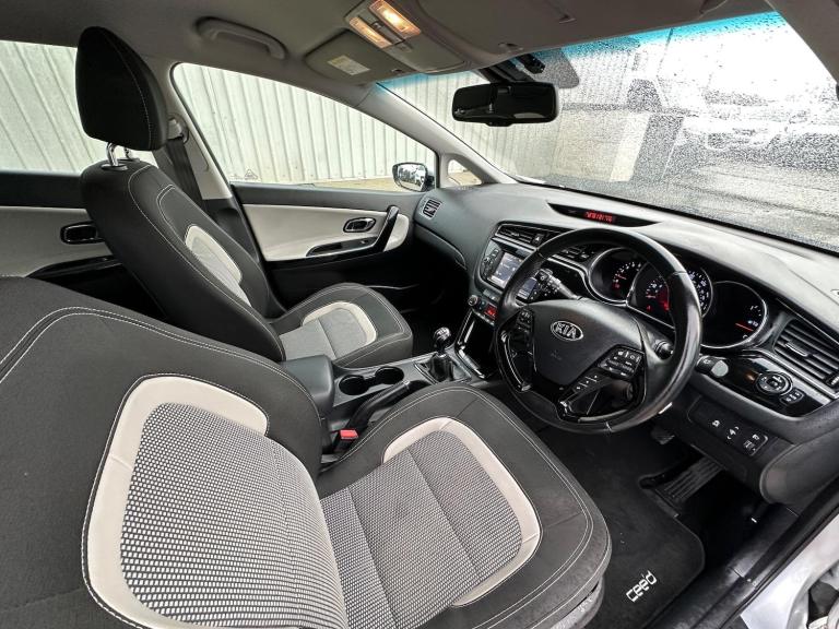 2016 Kia Ceed 1.6 CRDi ISG 3 5dr HATCHBACK DIESEL Manual