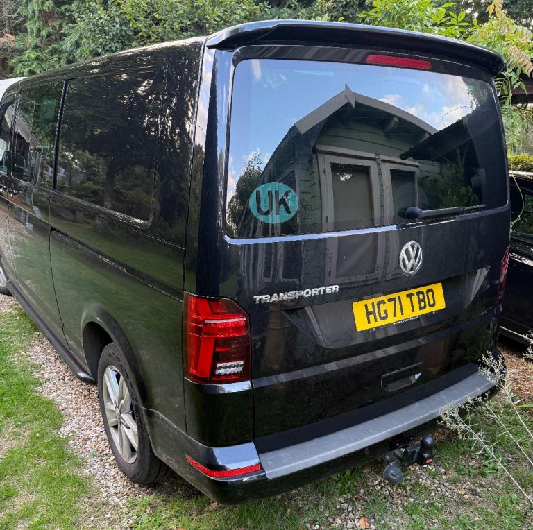 2022 Volkswagen VW Transporter T6.1 Kombi Highline TDI LWB DSG 150 T32 Black 28K NO VAT