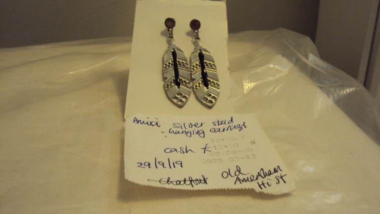 Silver ear rings, 2 pairs