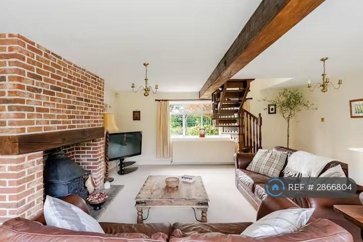 1 bedroom house in Church Road, Colchester, CO4 (1 bed) (#2866804)