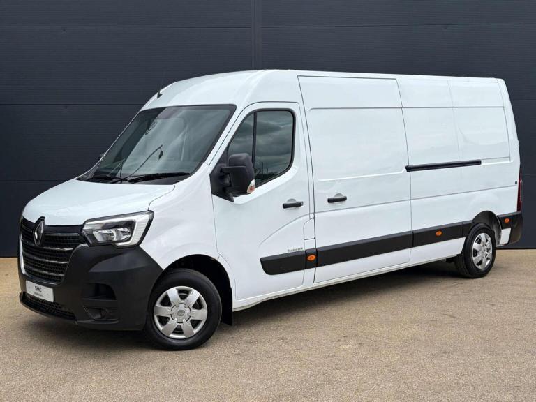 RENAULT MASTER 2.3 dCi 35 Business+ FWD LWB Medium Roof Euro 6 4dr 2023