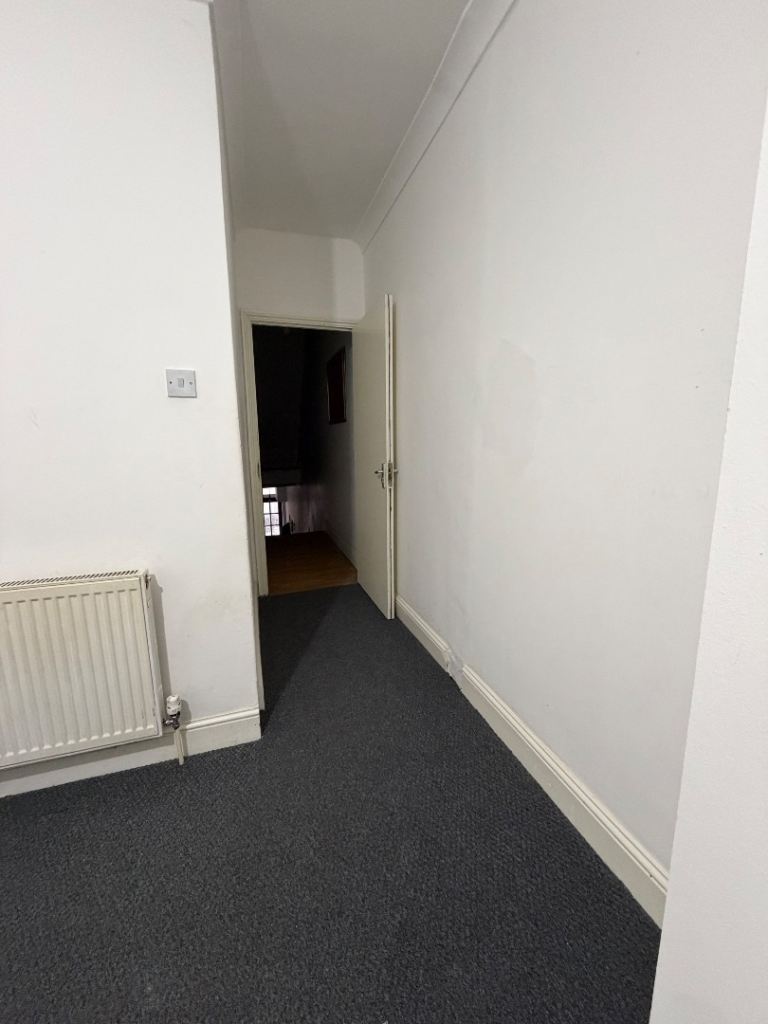 Double Room Available 