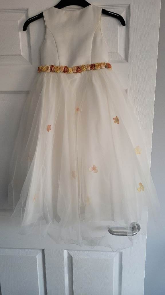 REDUCED!! Pronuptia Bridesmaid dress age 4. 