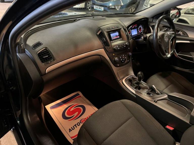 2015 Vauxhall Insignia 2.0 CDTi [140] ecoFLEX Design 5dr [Start Stop] HATCHBACK DIESEL Manual