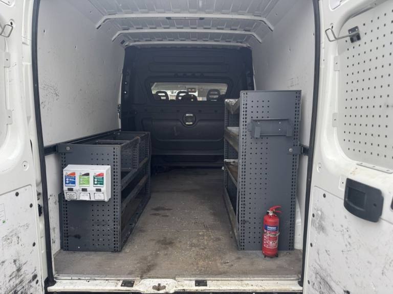 2020 Peugeot Boxer 2.0 BlueHDi 335 Built for Business Professional Crew Van 5dr Diesel Manual  PA...