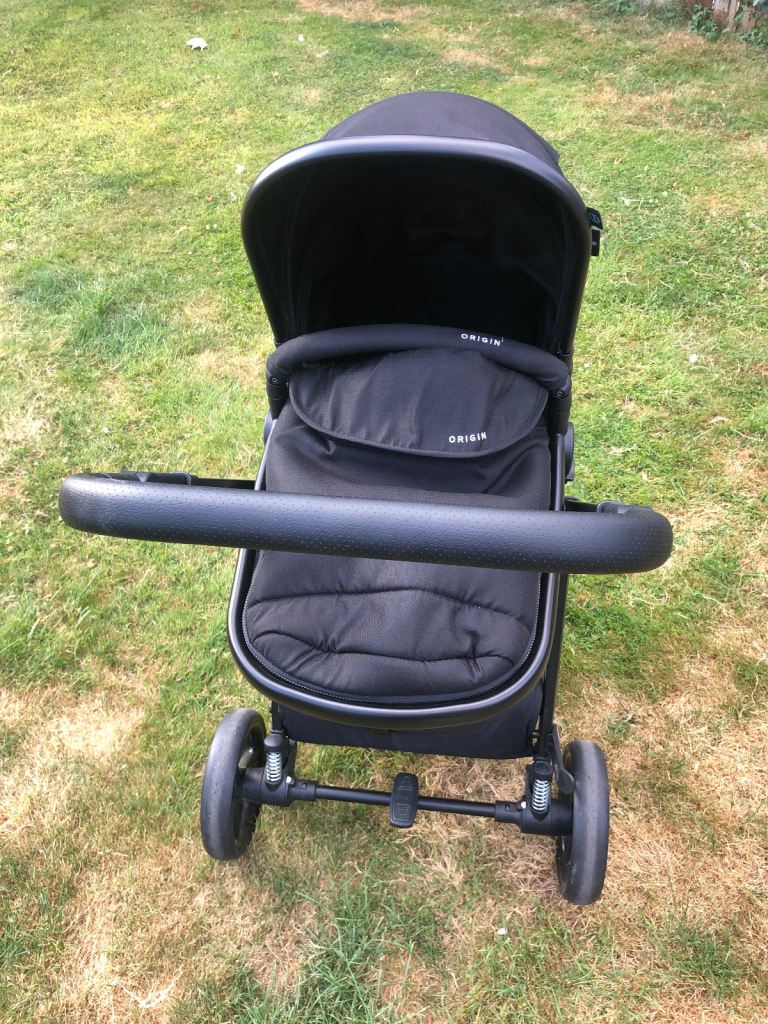 Babylo Origin carrycot, pram and rain cover