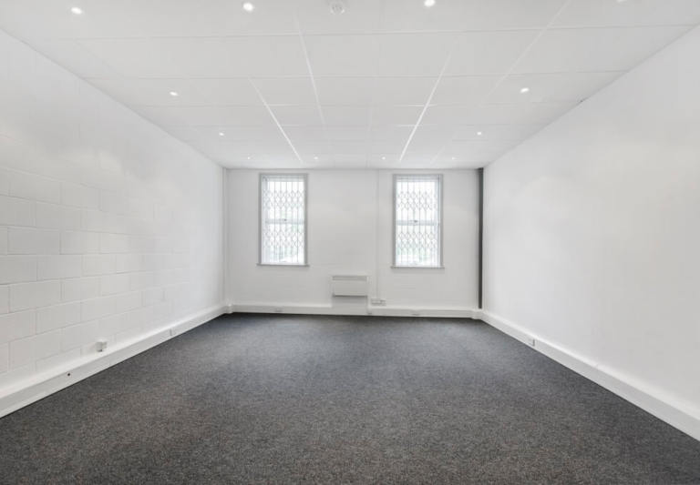 Rent Flexible Spaces For 9 to 50 People - Private Offices in Ladbroke Grove W10