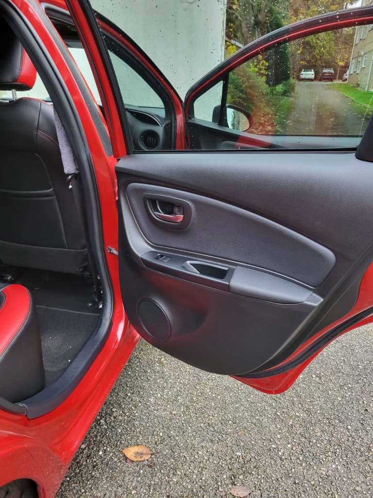 Toyota, YARIS, Hatchback, 2016, Other, 1329 (cc), 5 doors
