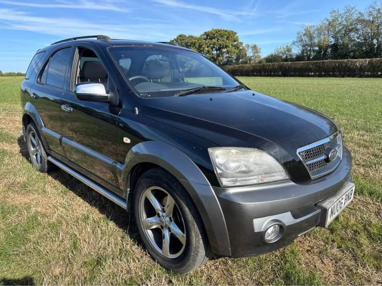 2006 Kia sorento 2.5 automatic 4x4 suv • long mot • 11 stamps reverse camera