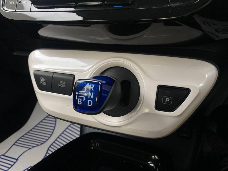 TOYOTA PRIUS 1.8 VVT-h Business Edition CVT Euro 6 (s/s) 5dr 2017