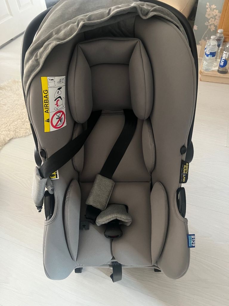 Graco Car Seat – Grey, Good Condition
