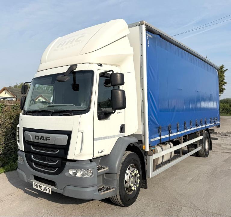 2020 DAF LF55.260 DOUBLE DECK CURTAINSIDER BARN DOORS 18 TON 3 SEATS EURO-6