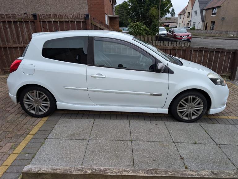 2010 Renault Clio GT 1.6 16V VVT 128HP Rare GT model 