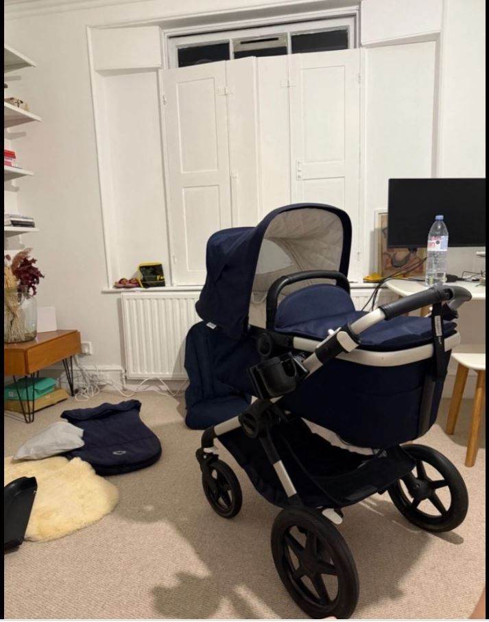 Bugaboo Fox 3 Pram & Carrycot – Blue, Excellent Condition
