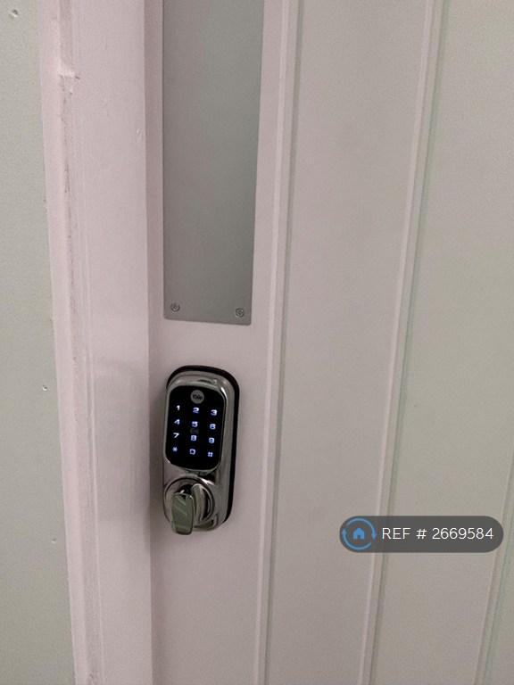 1 bedroom in Radcliffe Road, West Bridgford, Nottingham, NG2 (#2669584)