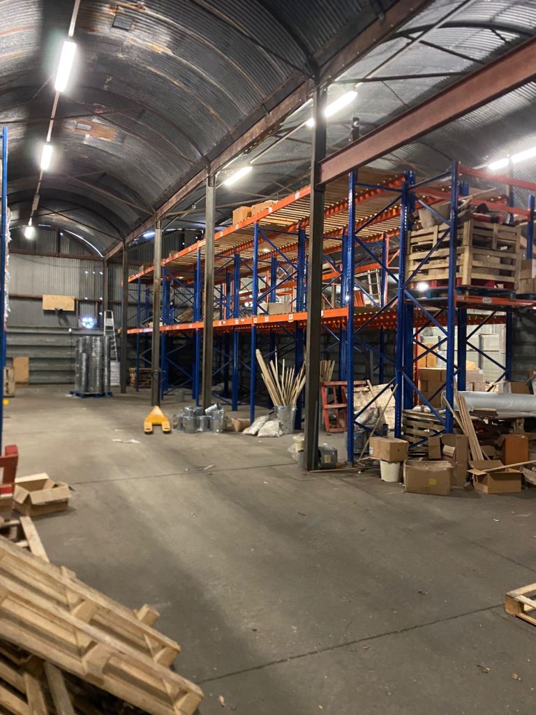 Industrial warehouse long span racking clearance 