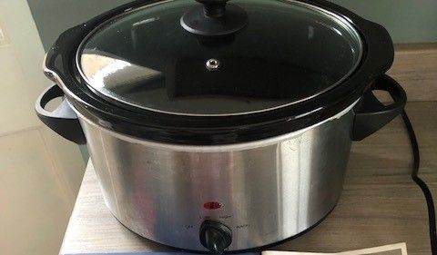 NUO - Silver Slow Cooker with Glass Lid – Good Condition