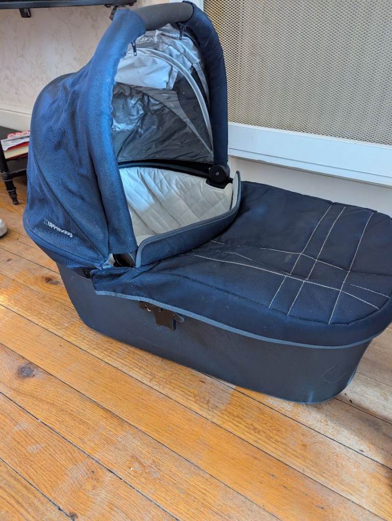 Uppababy 2014 bassinet 