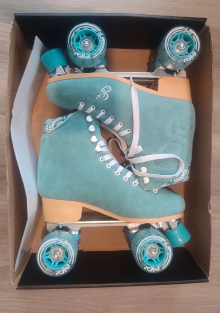 Candi GRL Carlin Teal Quad Rollerskates Size 7