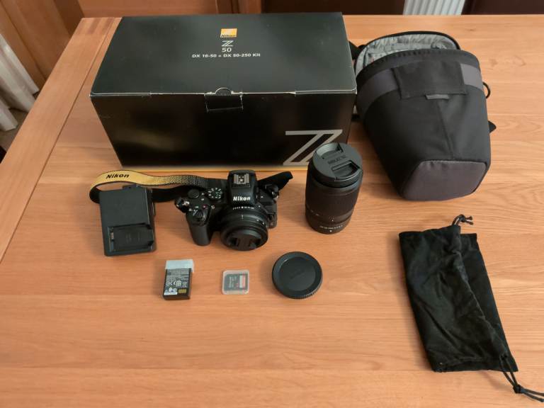 Nikon Z50 + Nikkor Z DX 16-50 VR + 50-250 VR