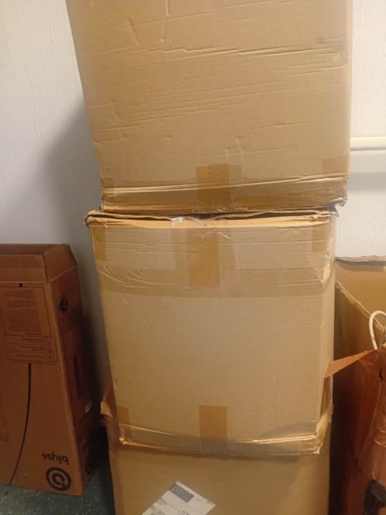 3 chicken and 3 boxes of hay