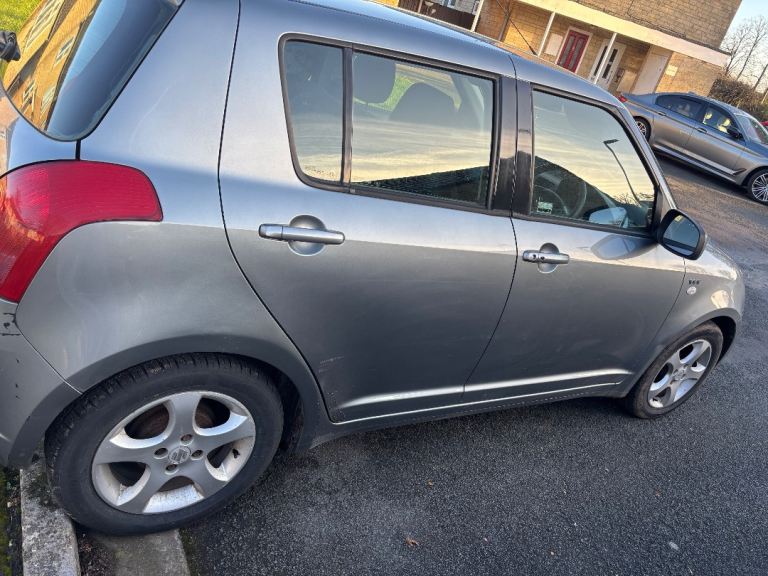 Suzuki, SWIFT, Hatchback, 2006, Manual, 1490 (cc), 5 doors