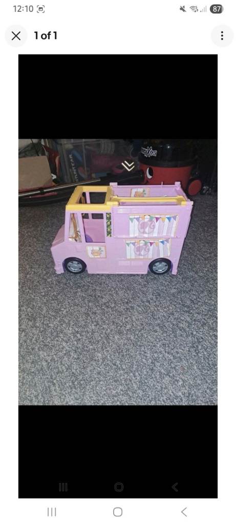 Barbie lemonade van