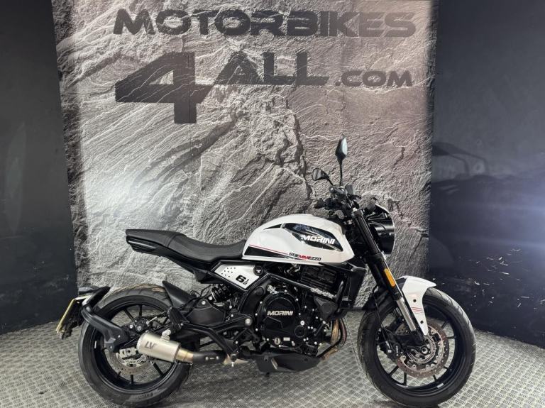 MOTO MORINI 6 1/2 SEIEMEZZO STREET 2024