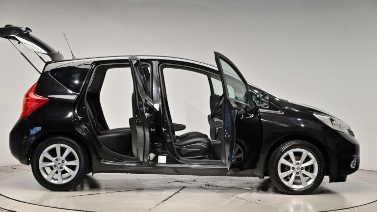 2015 Nissan Note 1.2 DiG-S Tekna 5dr Auto MPV PETROL Automatic