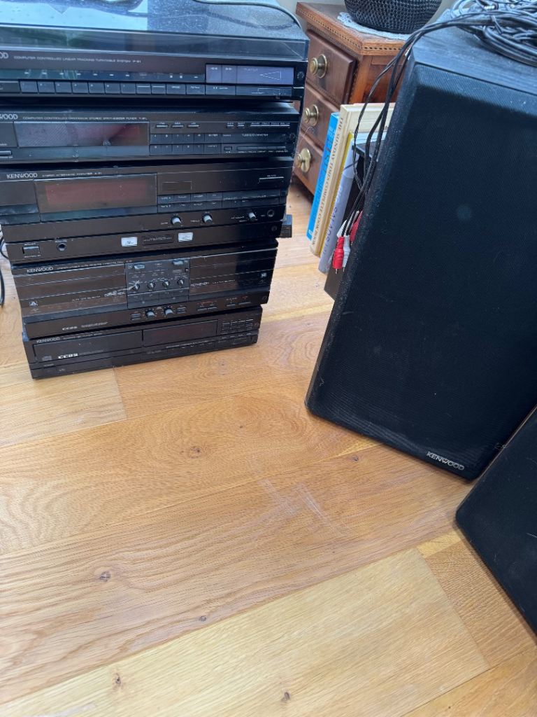 Kenwood sterio stacking system