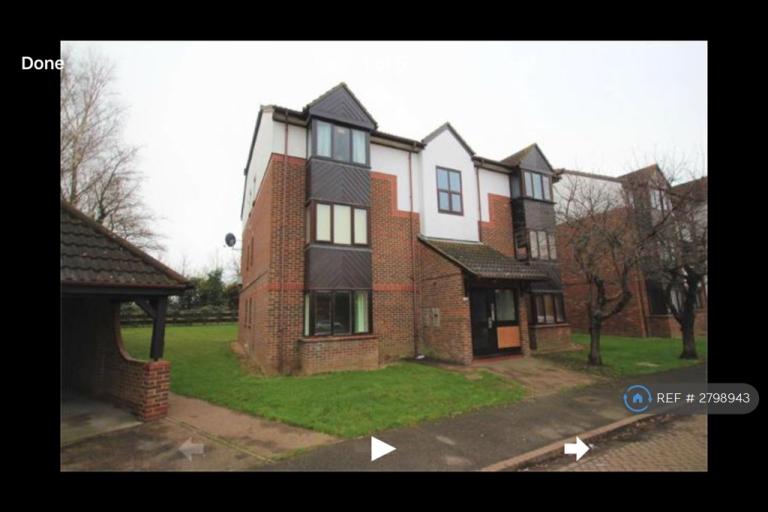 Studio flat in Talus Close, Purfleet, London, RM19 (#2798943)