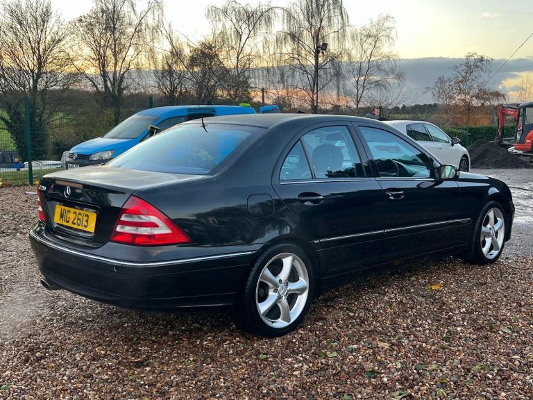 2006 Mercedes-Benz C Class 2.5 C230 Avantgarde SE 7G-Tronic 4dr SALOON Petrol Automatic