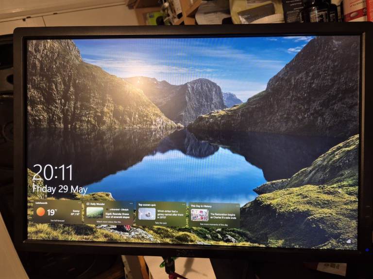 Dell 24" HD Monitor Model U2412Mb