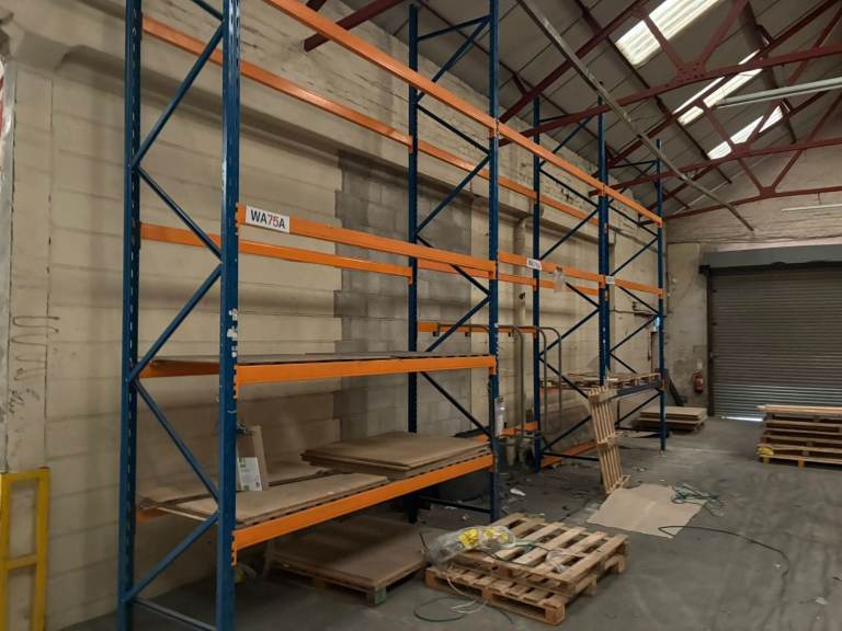 KS HILO WAREHOUSE USED STORAGE PALLET RACKING PRELOVED STORAGE FRAMES BEAMS LEGS 