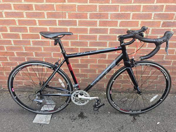 Road racing bike AVENIR RACE Wheels 700C Frame 20" BIG BIKE! VGC!