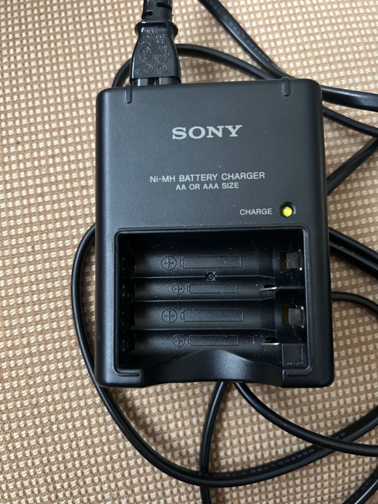 Sony BC-CS2A Battery Charger 