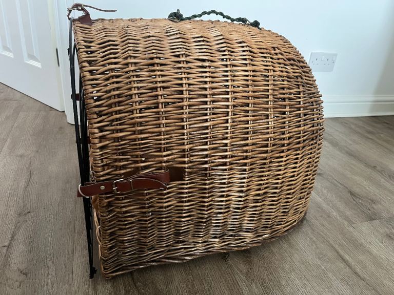 Dog / Cat / Rabbit Carrier Wicker Basket 