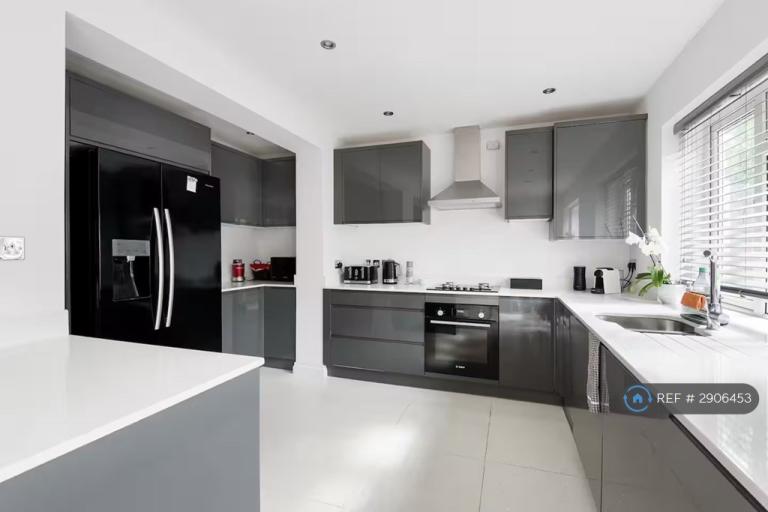 3 bedroom house in Beatty Road, London, HA7 (3 bed) (#2906453)