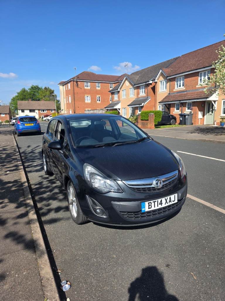 Vauxhall Corsa 1.4 - £1400