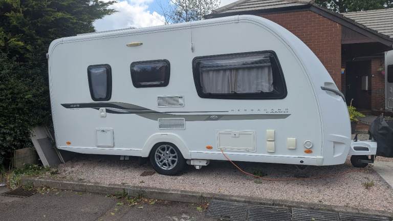 2015 Bessacar by design 495 , 2 berth luxury caravan 