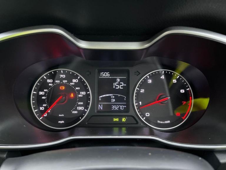 2018 MG/ MGF ZS 1.5 106PS 5 Speed VTi-TECH Excite Euro 6 (s/s) 5dr Red LOW MLS