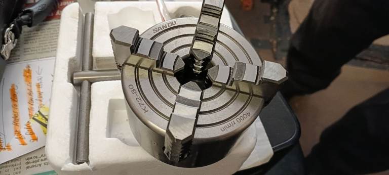 Small wood turning lathe chuck 80mm